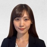 足立 由依
